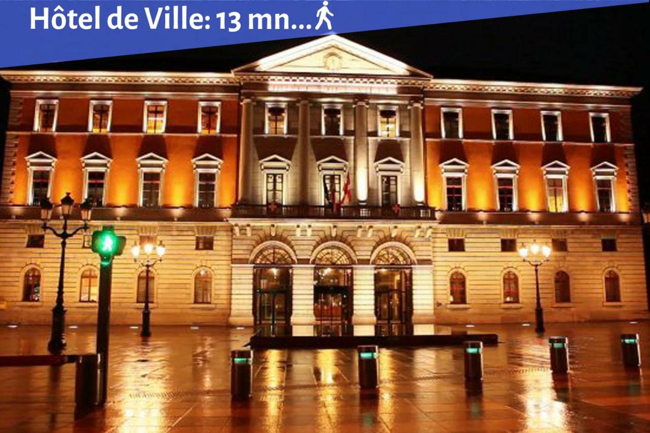 Portes De La Vieille Ville Annecy Buitenkant foto